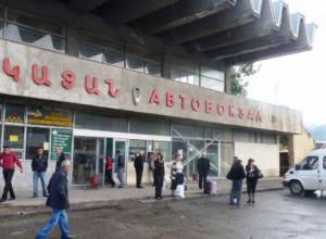 Министр о митинге не знает?