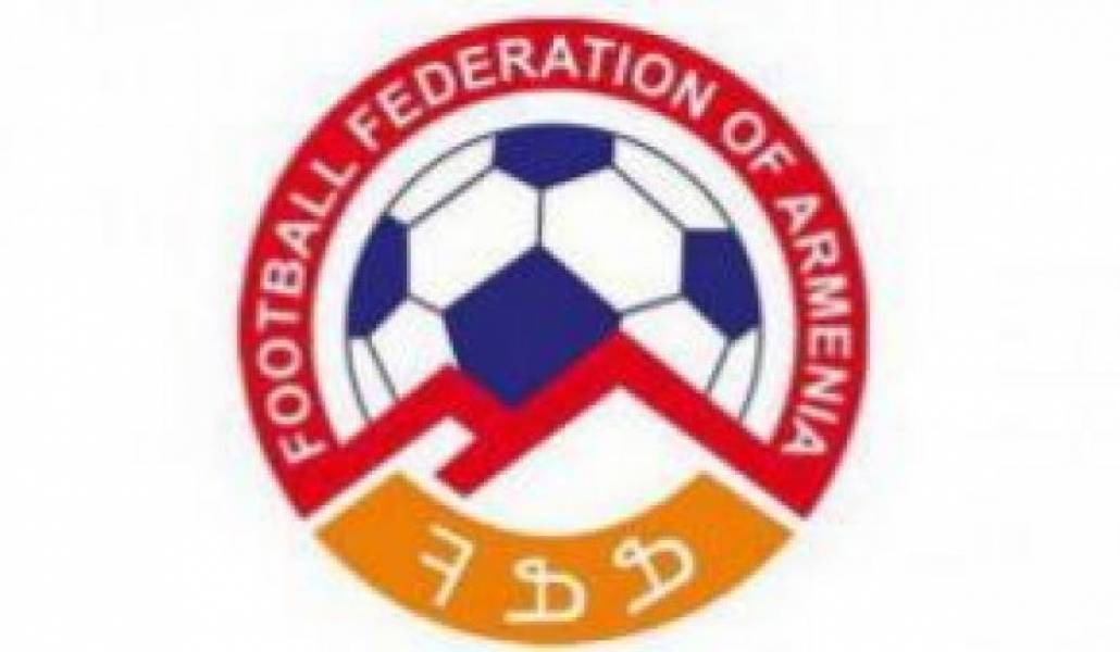 93b7074c49a84ddcc6ebdebf79ccae40