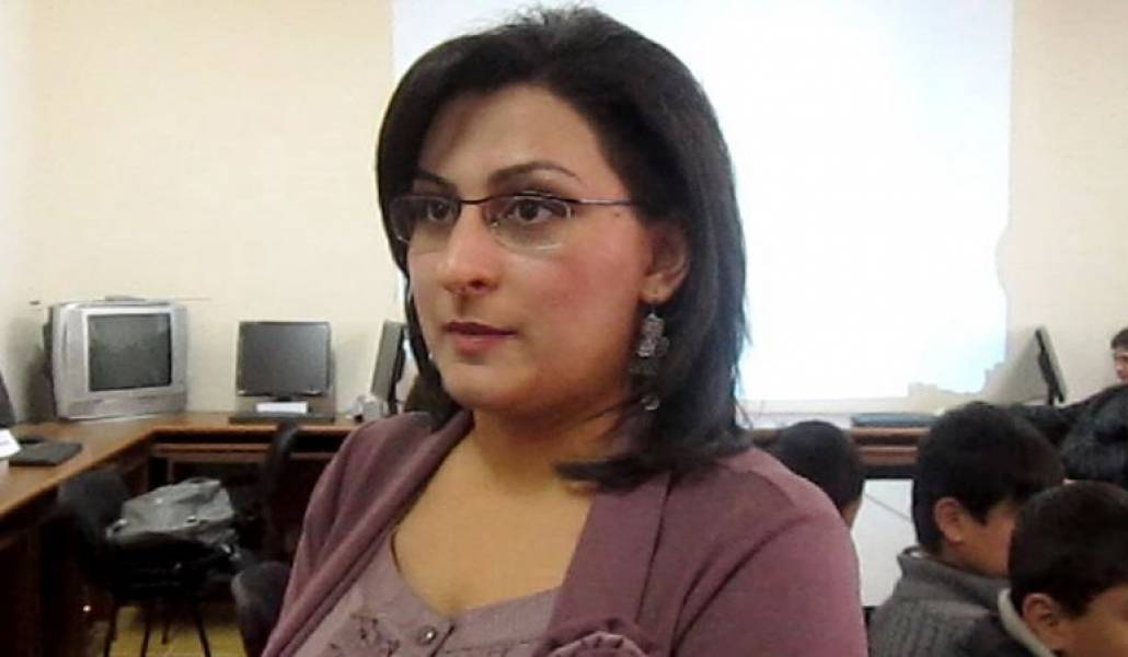 92060210b8635bacf8cacefa409bcabc