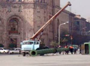 Устанавливают Главную елку страны