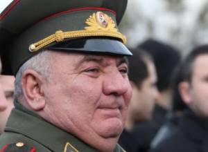 Требуют отставки Хачатурова