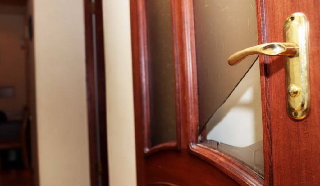 77d4e9a0b56b74263ddd289bb92183d3