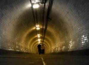 Обрушился  подводный тоннель