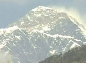 Эверест «закроют»