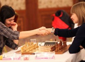 Наши - в середине