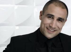 Артур Абраам поздравил