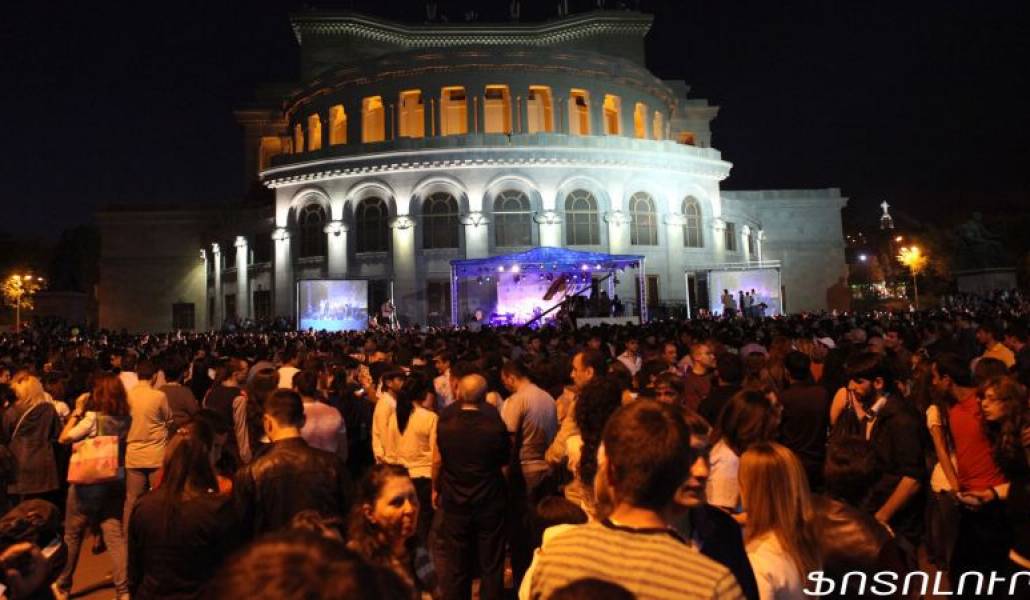 d6e9703ba7d4d960bf10b3d43e5206bf