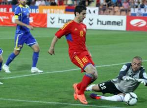 Марш, минута молчания, футбольные страсти. 3:0