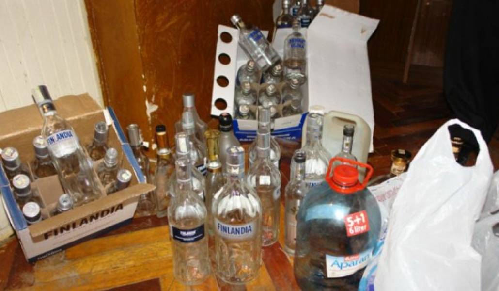 915d468bc9de43eec85eec51d39e6c93