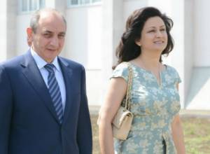 Бако Саакян проголосовал