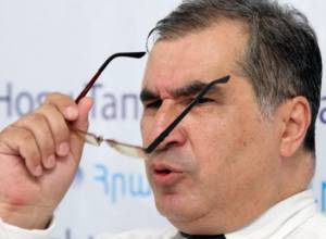 Золян уходит