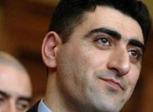 "Армянская кровь не продается!!"