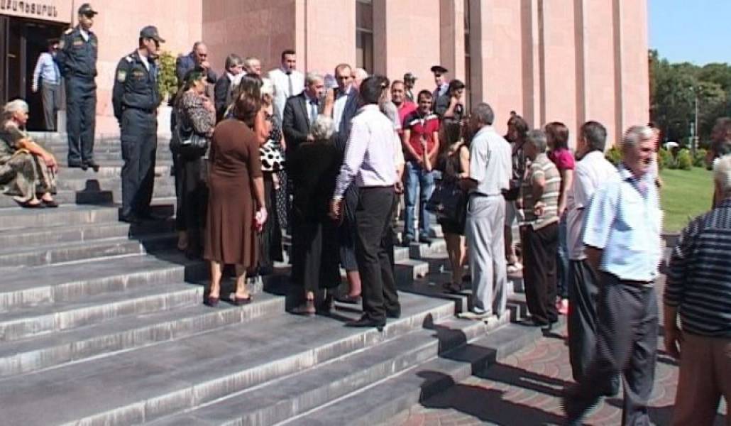 0f8565f377c670399f3135ffa4efc86a