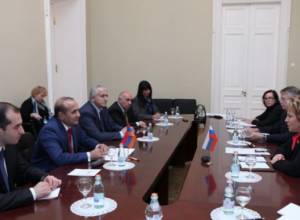 Золотую медаль - Овику Абраамяну