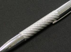 Желто-зеленая масса из ручки