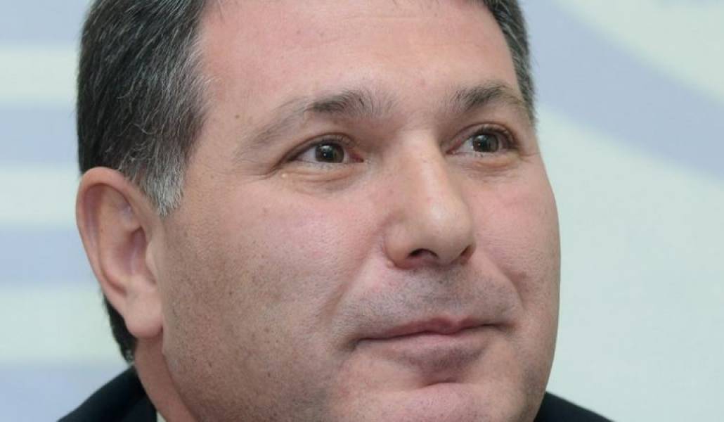 f92b7dffb94e44583cfa49e60e1b4d98