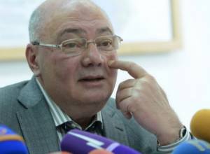 Г.Варданян хотел бы видеть памятник Айрикяну