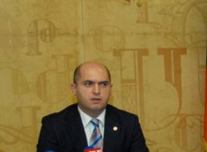 Ашотян отбыл в Брюссель