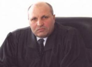 Судье объявлено замечание