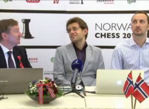 Аронян черными сыграл вничью с Топаловым