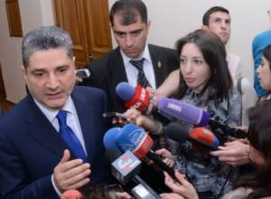 Премьер не собирается ходить пешком на работу