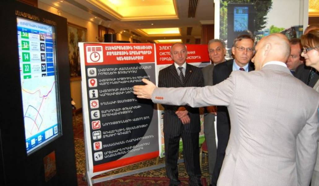 24373622753d075023106db3228aa327