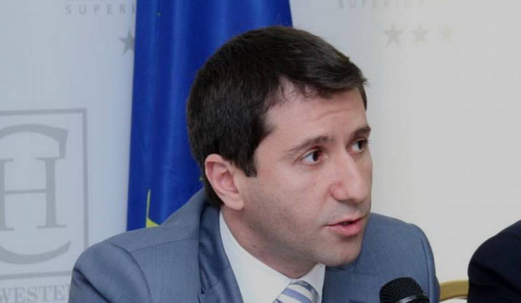 d71c0b8e7a145bac8f99b0ba2cdf83e6