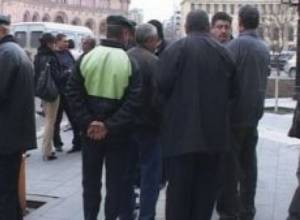 Водители такси угрожают демонстрациями