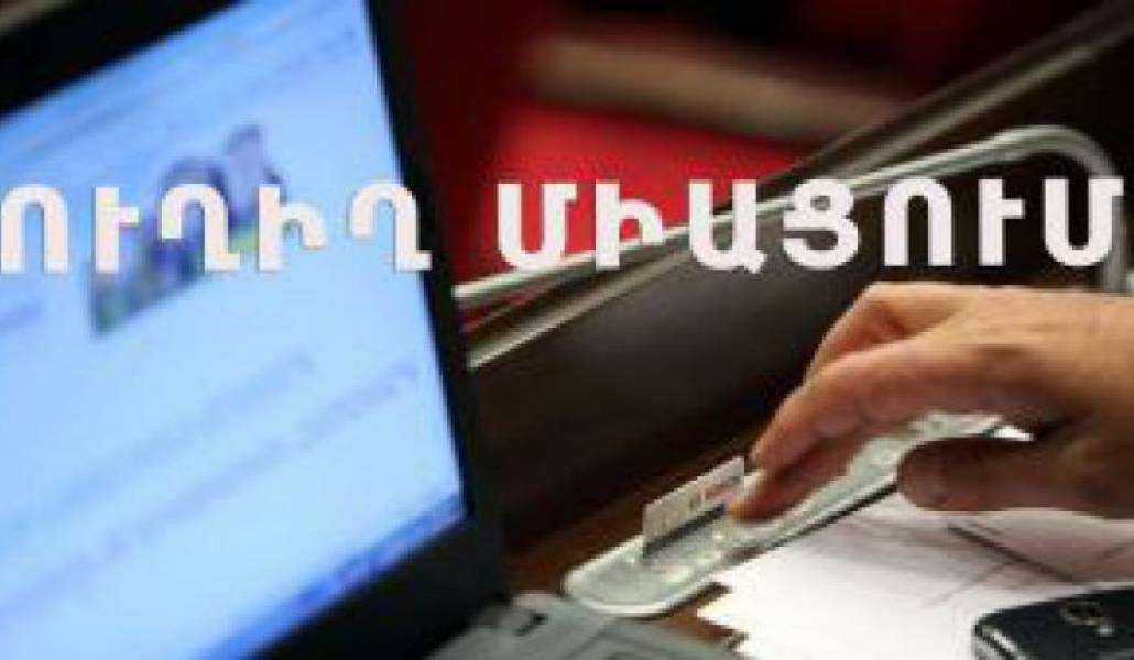 e321d56e76619b5d195acbac9ca21b05