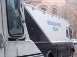 Группы полицейских перед акцией