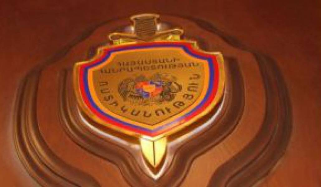 9baf6a9b73f53f9bfe878bb61870b752