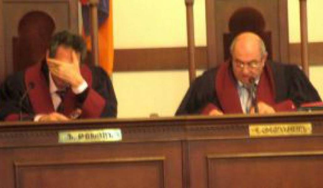 bd12d22741536e080fc2a5055ca1524e