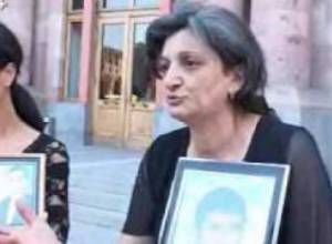 Parents of perished soldiers are staging protest action