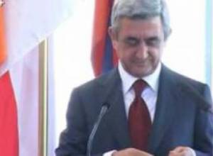 Press conference in Presidental resident