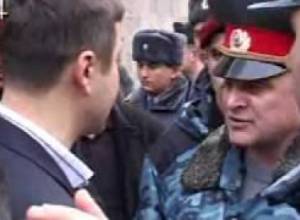 Բախում երթի ավարտին