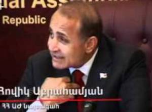 Բուզեկը պատասխանեց լրագրողների հարցերին