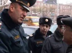 Բողոքի ակցիա՝ Հայաստանում Ռուսաստանի դեսպանատան մոտ