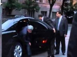 Serzh Sargsyan comes to HHK