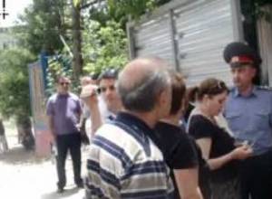 Կենտրոնում ծառեր են արմատախիլ արվում