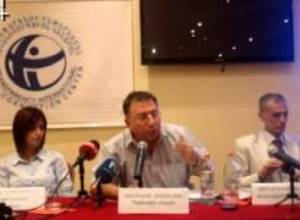 ԿԸՀ քարտուղարը վիրավորվեց