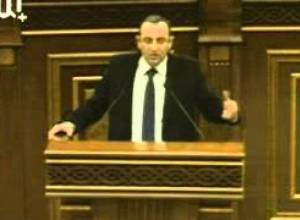 Արծվիկ Մինասյանը կոչ է անում դուրս գալ.......