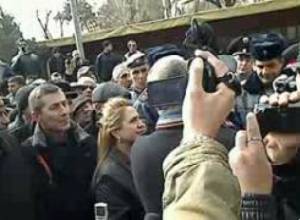 Ոստիկանները եւ Րաֆֆին