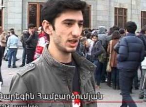 Այրել է կուսակցական տոմսը