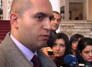 Արմեն Աշոտյան. Մեզ պետք չեն ինքնահավան երիտասարդներ