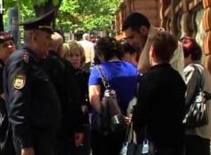 6 տարի պայքարում են