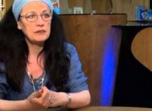 Անահիտ Թոփչյան. Ես ապրում եմ Փարիզի և Երևանի միջև