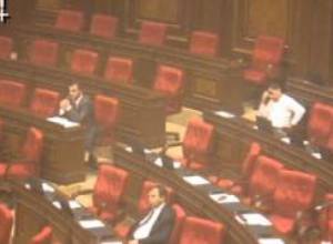 Դատարկ դահլիճի քաղաքական մեծամասնությունը