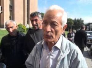 Մեր հողերը ուզում են վաճառել մեր վրա