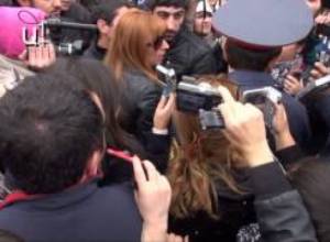 Սերժ Սարգսյանի նկարով պաստառը հեռացրին