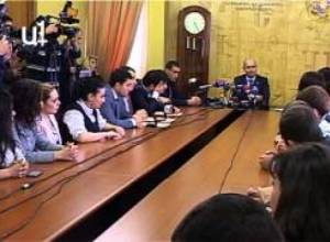 Արմեն Աշոտյանը դժգոհ է